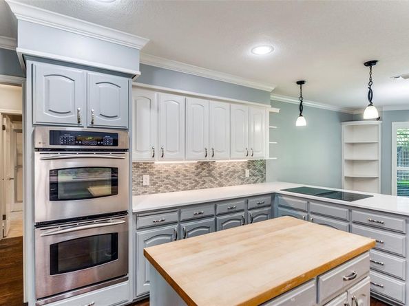6724  River Bend Road , Fort Worth Texas 76132