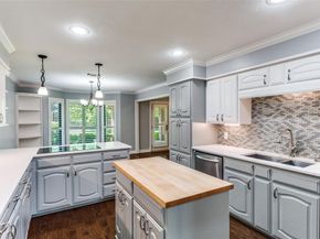 6724  River Bend Road , Fort Worth Texas 76132