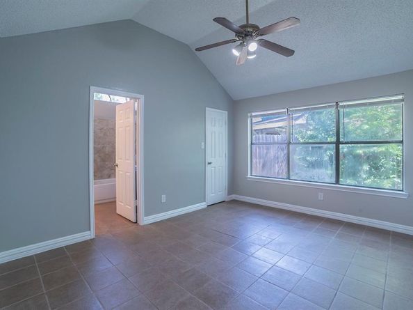 4711  Waxwing Drive , Arlington Texas 76018