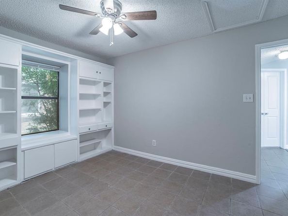 4711  Waxwing Drive , Arlington Texas 76018