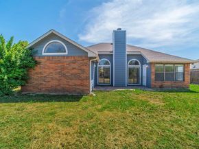 4711  Waxwing Drive , Arlington Texas 76018