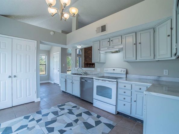 4711  Waxwing Drive , Arlington Texas 76018