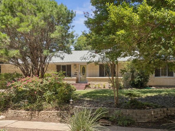 1611  Driftwood Drive , Dallas Texas 75224