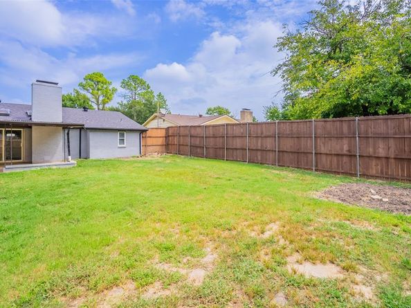 1626  Travis Street , Garland Texas 75042