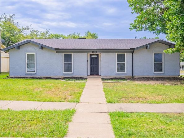 1626  Travis Street , Garland Texas 75042