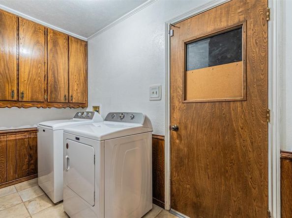 757  Knollridge Drive , Lewisville Texas 75077