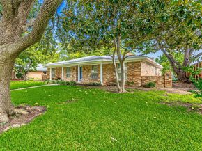 757  Knollridge Drive , Lewisville Texas 75077