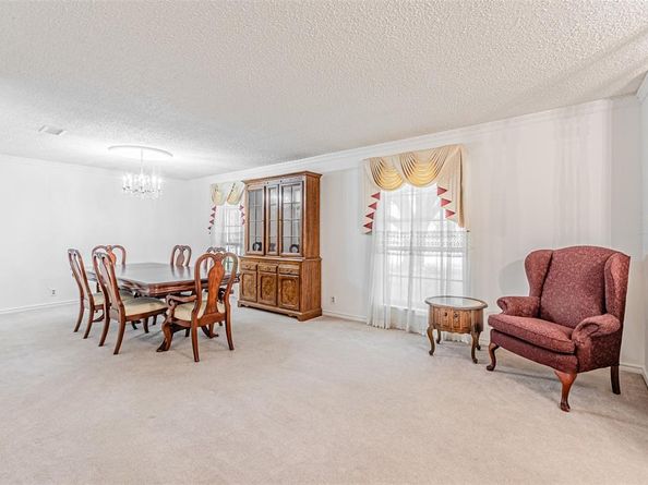 757  Knollridge Drive , Lewisville Texas 75077