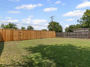 2327  Brookfield Avenue , Dallas Texas 75235