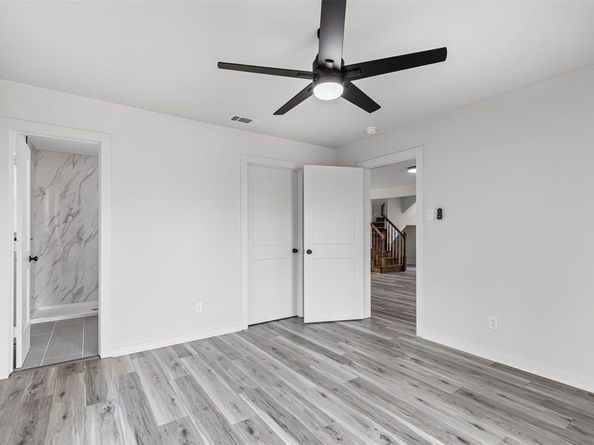 2327  Brookfield Avenue , Dallas Texas 75235