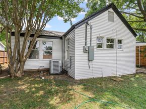 2327  Brookfield Avenue , Dallas Texas 75235