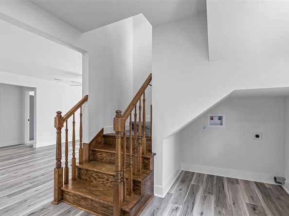 2327  Brookfield Avenue , Dallas Texas 75235