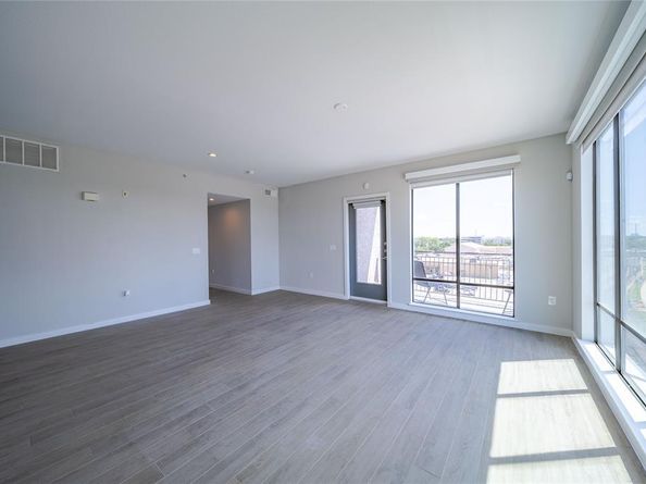 5609  SMU Boulevard  501, Dallas Texas 75206