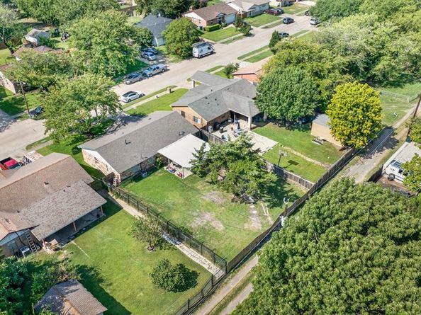 1209  Bay Shore Drive , Garland Texas 75040