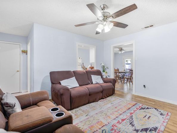 1209  Bay Shore Drive , Garland Texas 75040