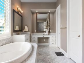 640  Creekway Drive , Irving Texas 75039
