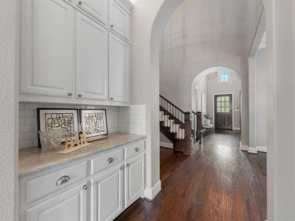 640  Creekway Drive , Irving Texas 75039