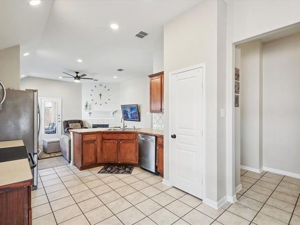 12117  Macaroon Lane , Fort Worth Texas 76244