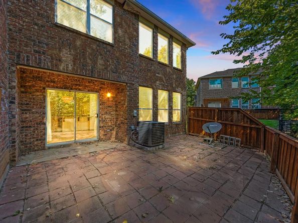 2901  Muirfield Drive , Lewisville Texas 75067