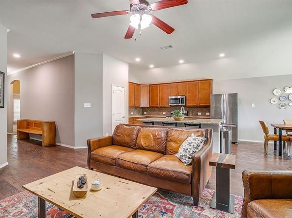 10513  Patron Trail , Fort Worth Texas 76108