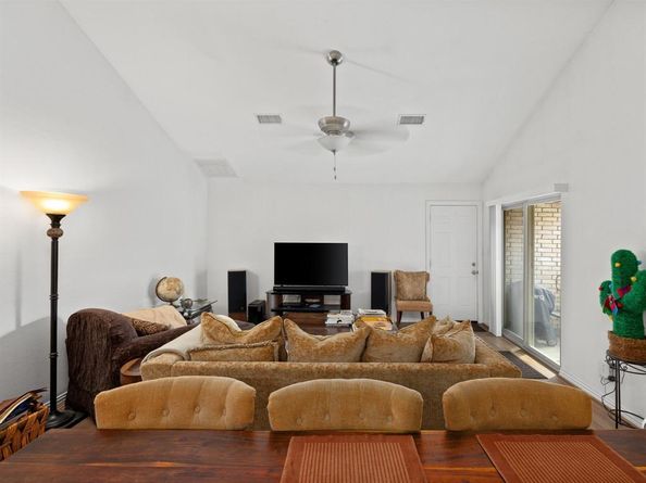 6504  Lago Vista Drive , Benbrook Texas 76132