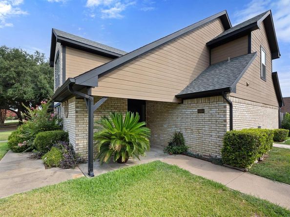 6504  Lago Vista Drive , Benbrook Texas 76132