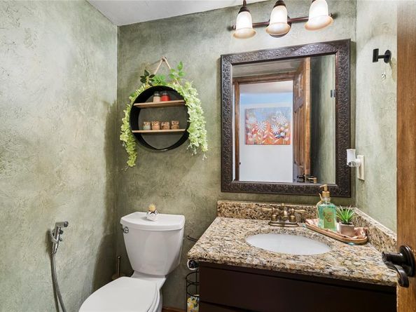 11834  Leisure Drive , Dallas Texas 75243