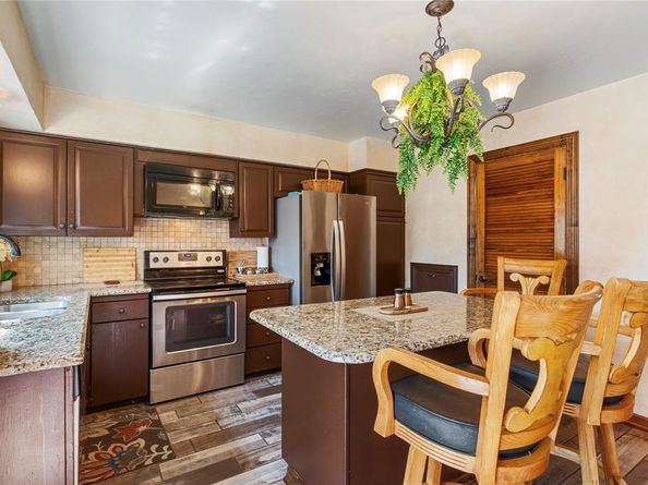 11834  Leisure Drive , Dallas Texas 75243