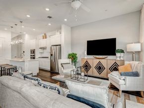 9905  Hennings Street , Irving Texas 75063