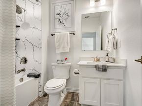 9905  Hennings Street , Irving Texas 75063