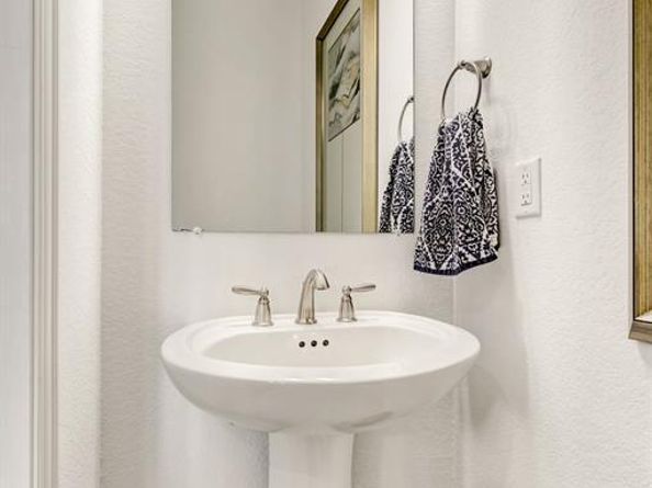 9905  Hennings Street , Irving Texas 75063