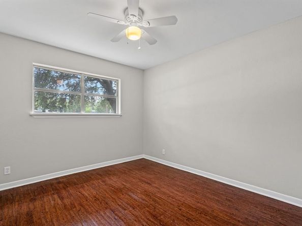 405  Vernon Castle Avenue , Benbrook Texas 76126