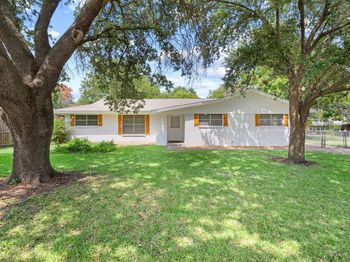 405  Vernon Castle Avenue 