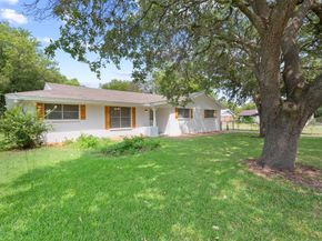 405  Vernon Castle Avenue , Benbrook Texas 76126