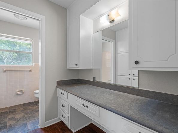 405  Vernon Castle Avenue , Benbrook Texas 76126
