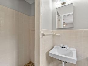 405  Vernon Castle Avenue , Benbrook Texas 76126