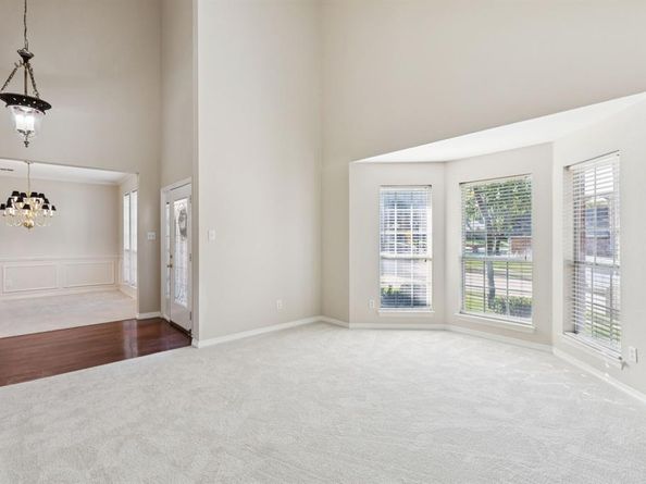 2501  Clear Ridge Drive , Garland Texas 75044