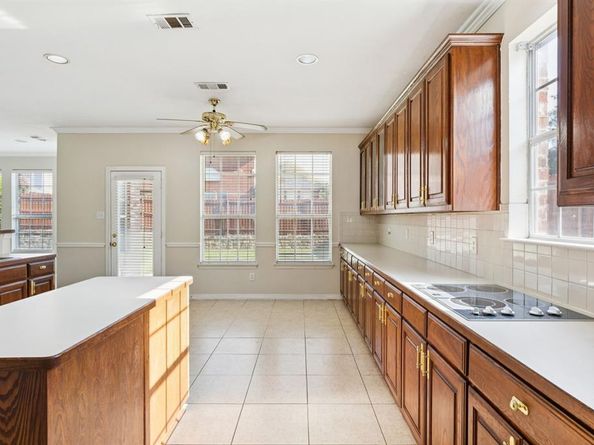 2501  Clear Ridge Drive , Garland Texas 75044