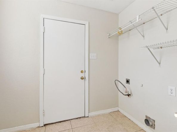 2501  Clear Ridge Drive , Garland Texas 75044