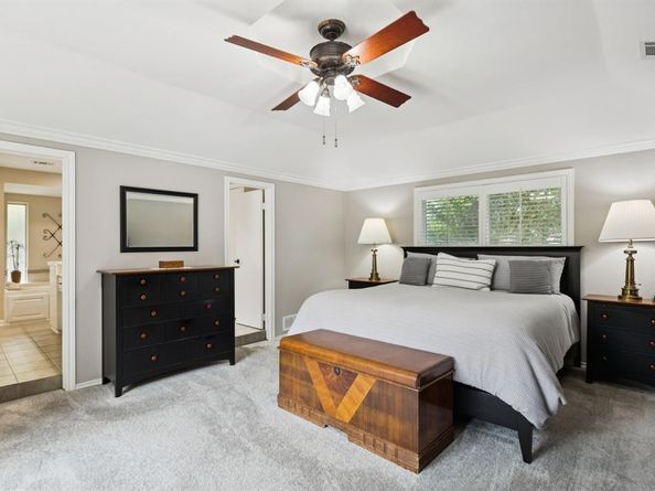 9519  Robin Meadow Drive , Dallas Texas 75243