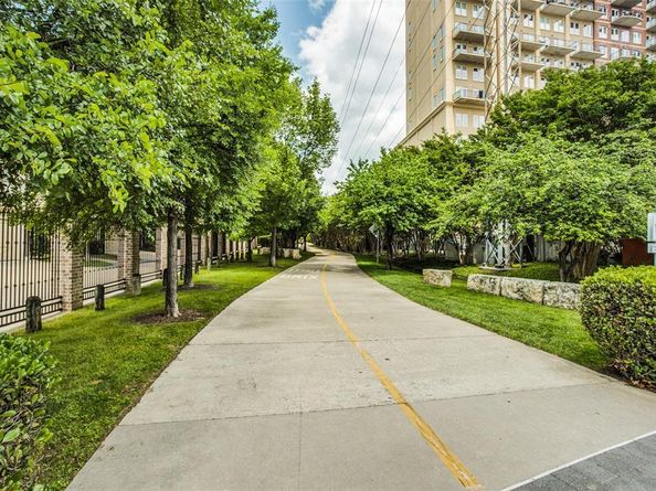 4020  Holland Avenue  211, Dallas Texas 75219