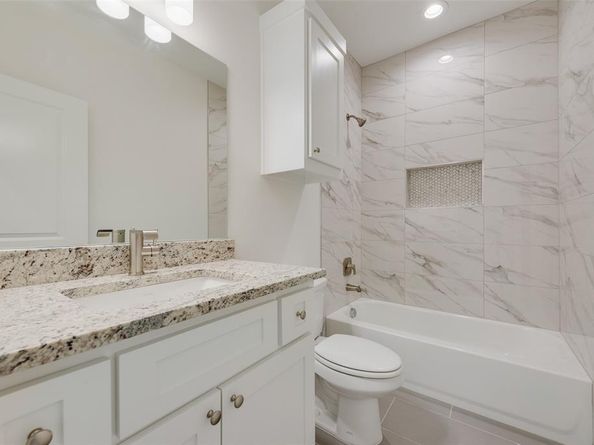 1714  Mentor Avenue , Dallas Texas 75216