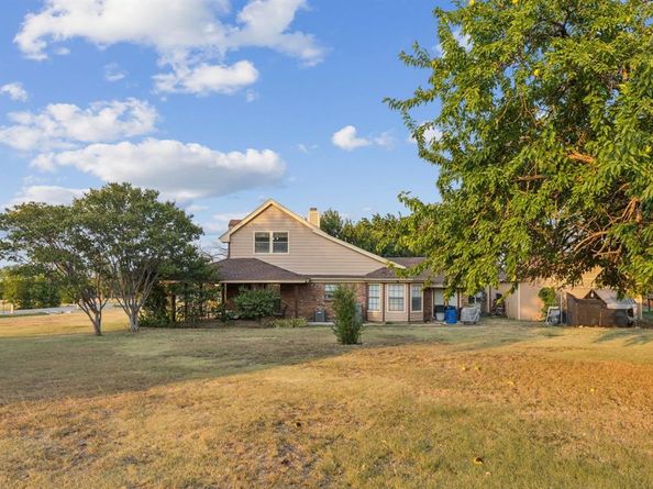 202  Blue Mound Road E, Haslet Texas 76052