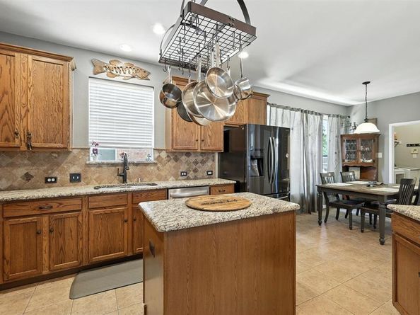 311  Clifton Circle , Argyle Texas 76226