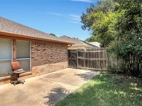 2416  Garden Park Court , Arlington Texas 76013