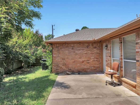 2416  Garden Park Court , Arlington Texas 76013
