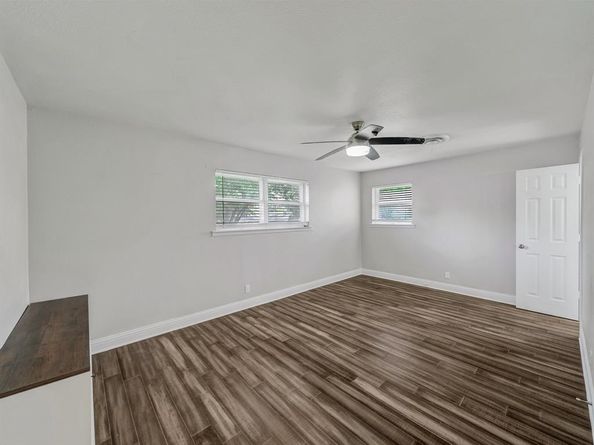 5512  Odessa Avenue , Fort Worth Texas 76133