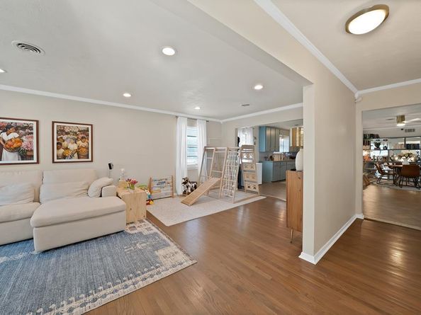 2507  Lazydale Drive , Dallas Texas 75228