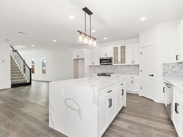 1931  Life Avenue , Dallas Texas 75212