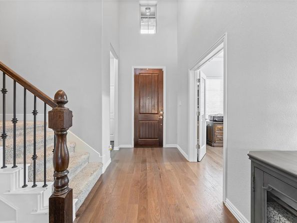 6844  Ensenada  , Grand Prairie Texas 75054